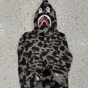 Black camo bape shirt